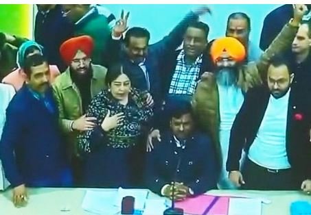 Kamal wins by defeating AAP in Chandigarh Mayor election